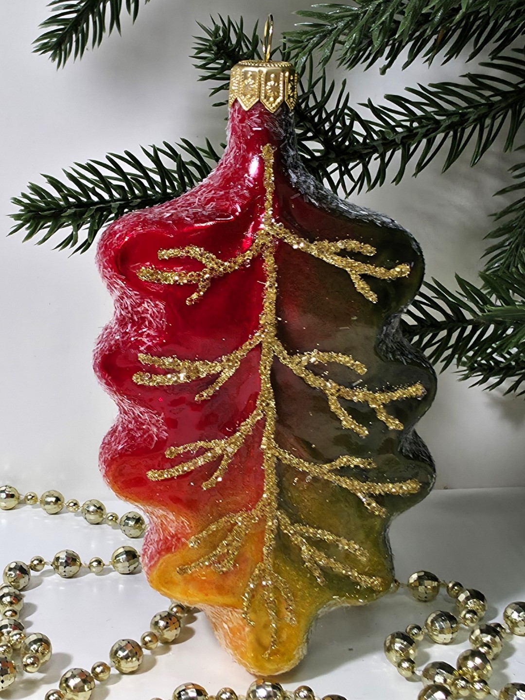 фото Стеклянная елочная игрушка Дубовый листок