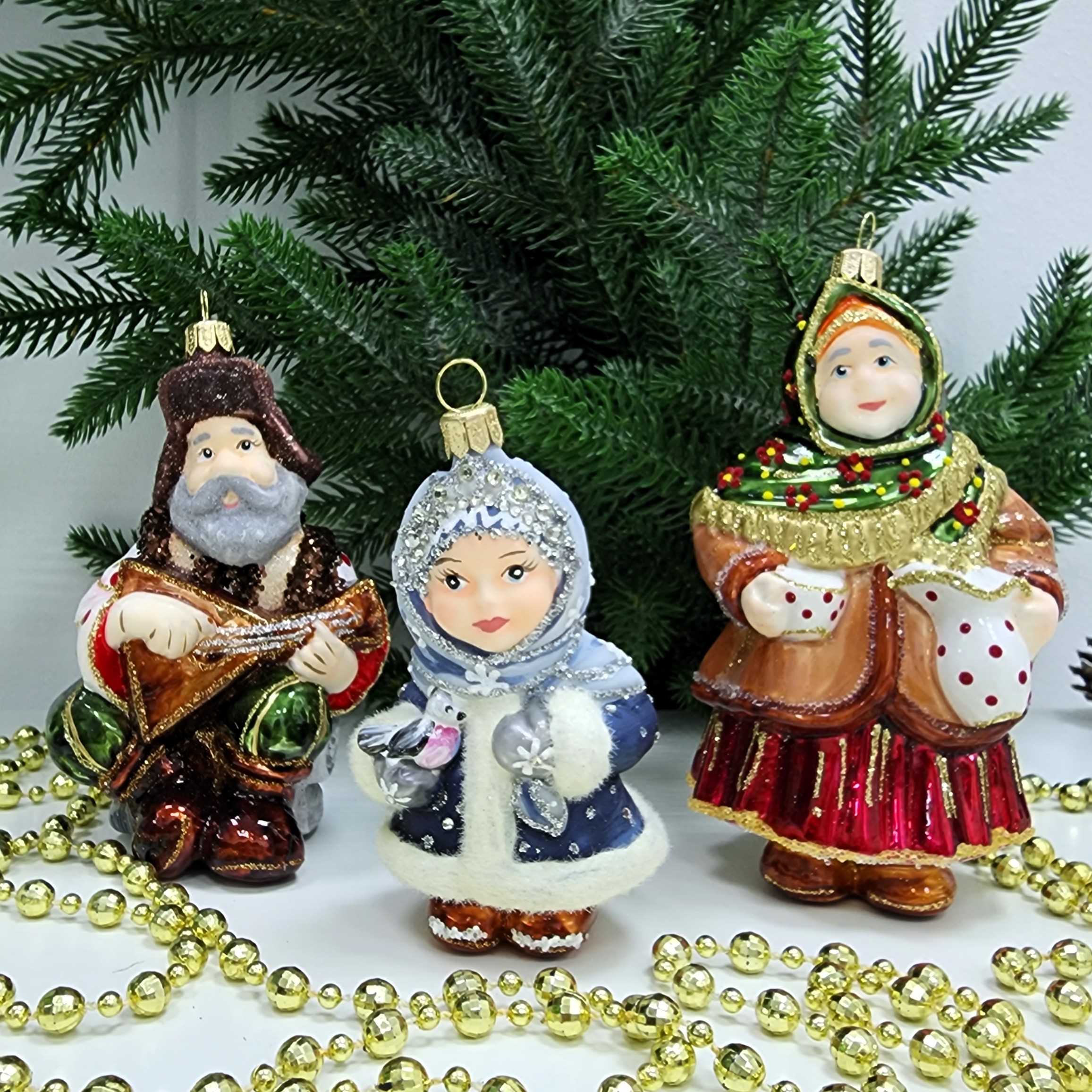 фото Набор ёлочных игрушек Бабка, дед и снегурочка