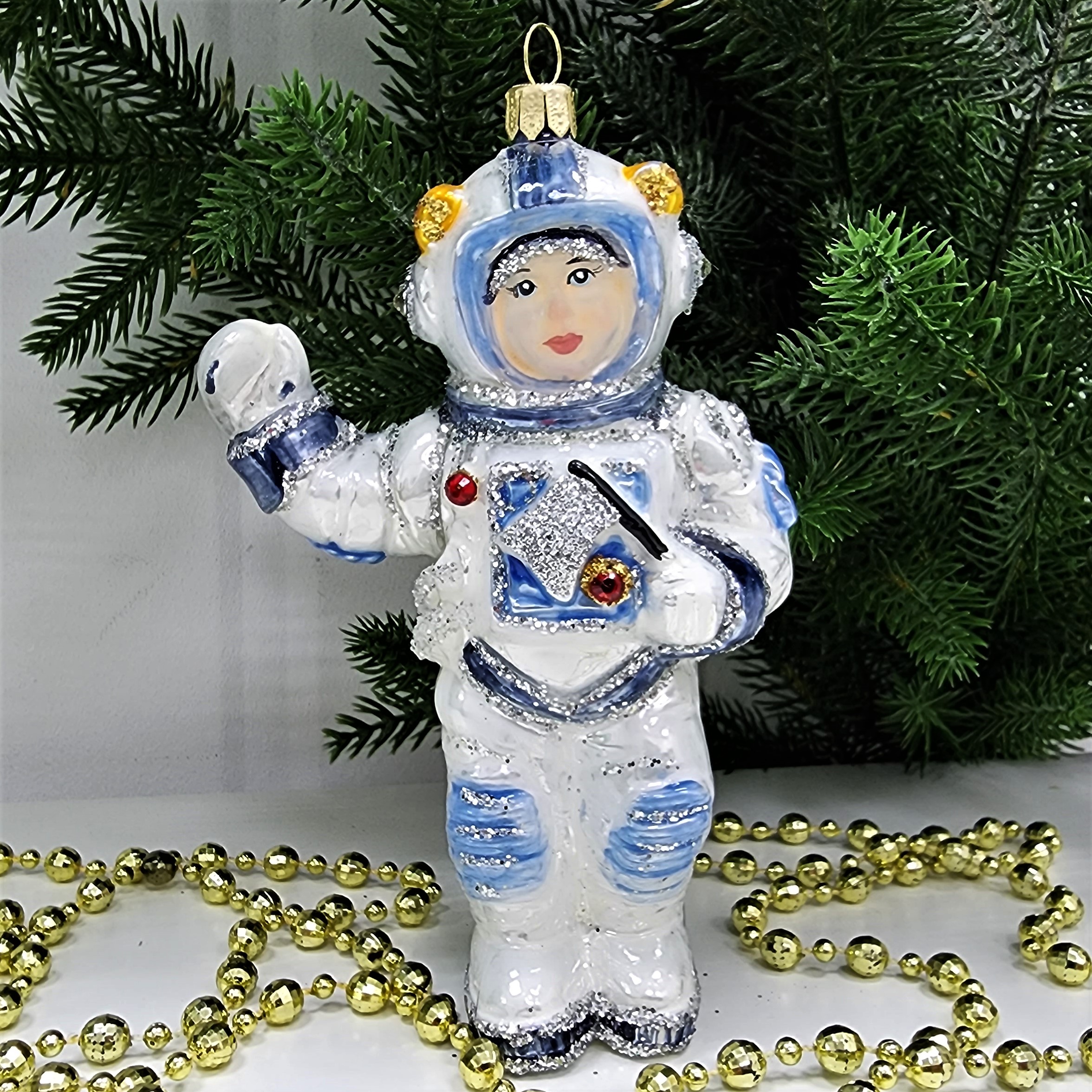 фото Стеклянная елочная игрушка Космонавт