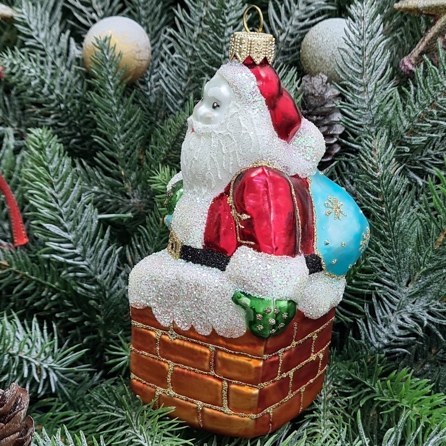фото Стеклянная елочная игрушка Дед Мороз в трубе