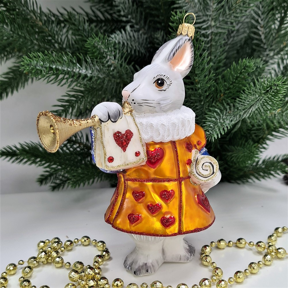 фото Стеклянная елочная игрушка Белый кролик с горном