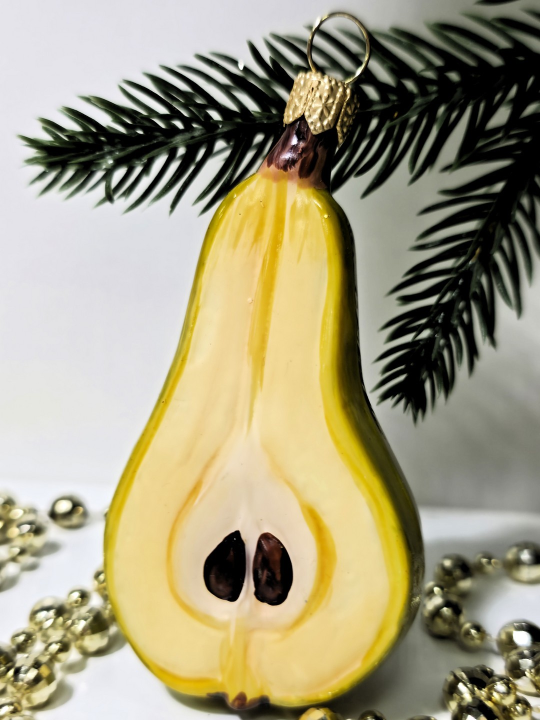 фото Стеклянная елочная игрушка Груша половинка