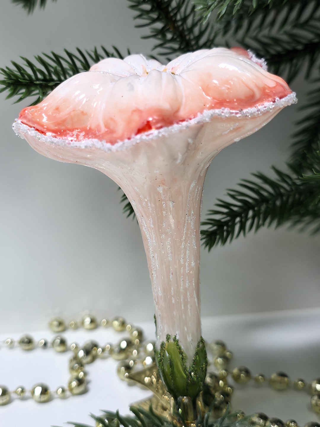 фото Стеклянная елочная игрушка Цветочек на прищепке