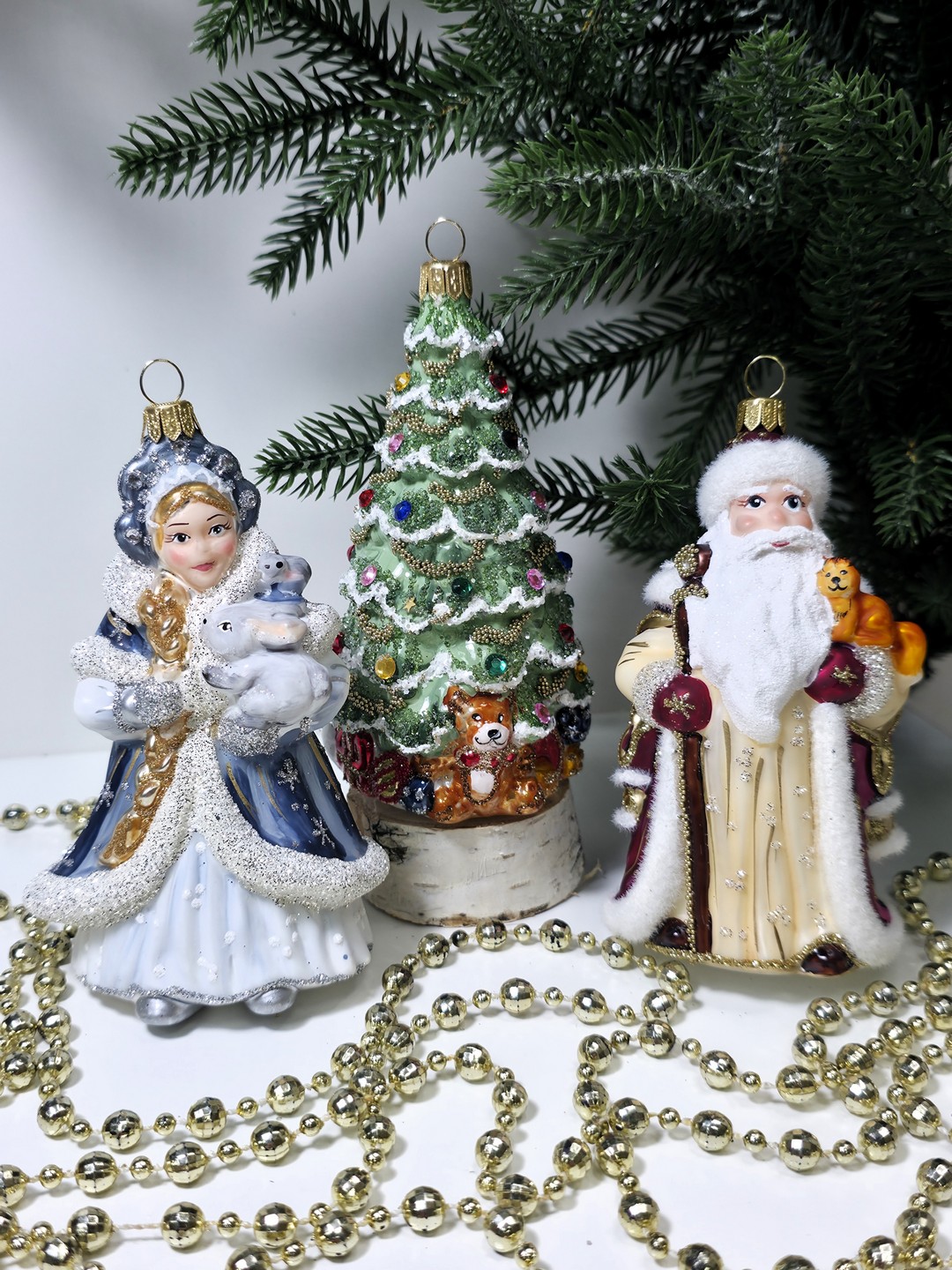 фото Набор ёлочных игрушек Дед Мороз, Снегурочка и елка