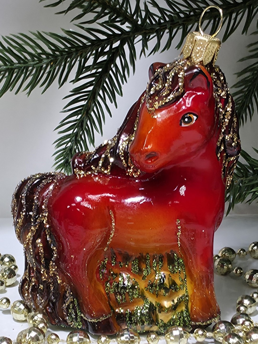 фото Стеклянная елочная игрушка Лошадка смотрит в бок