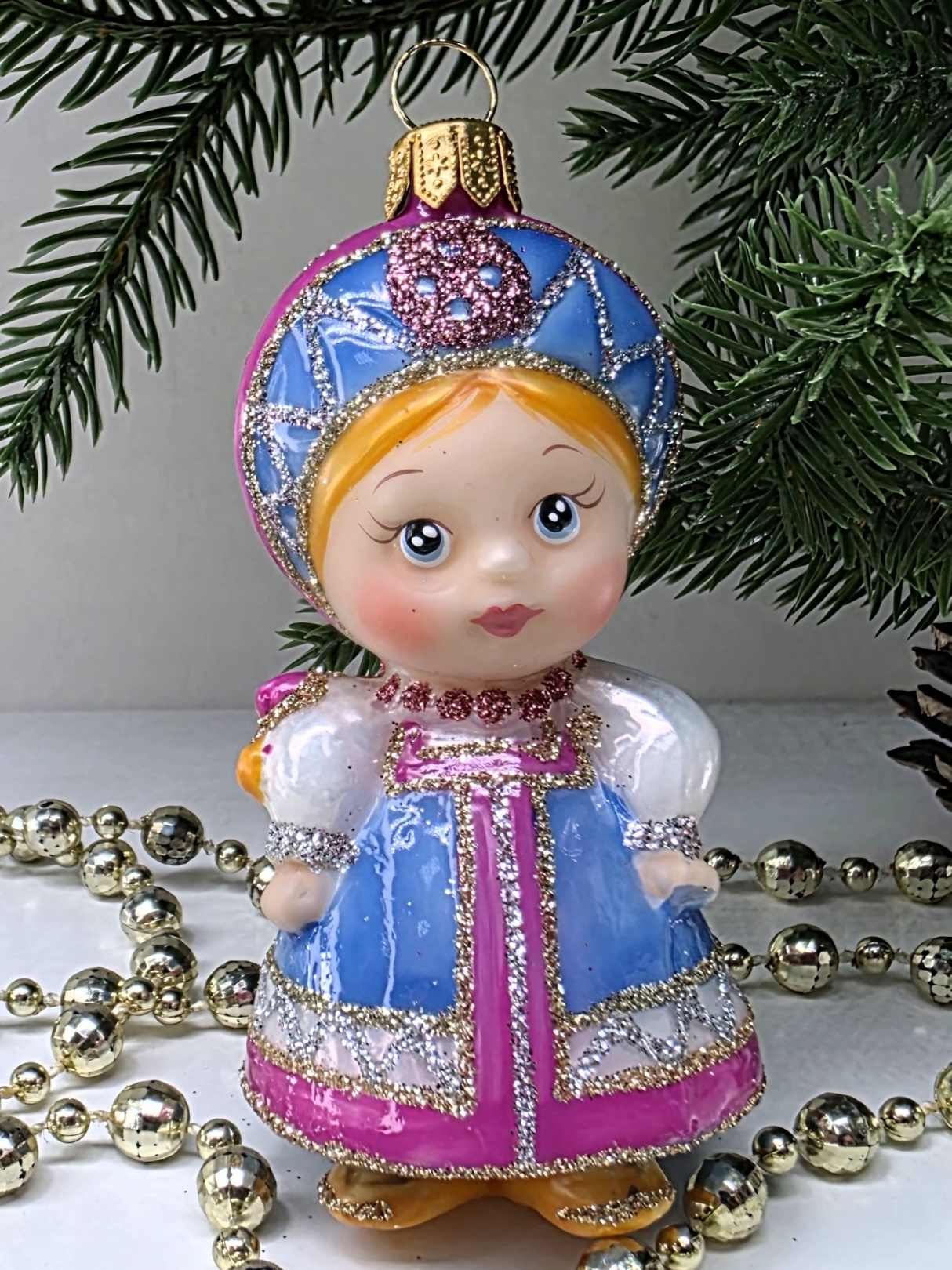 фото Стеклянная ёлочная игрушка Василиса-1