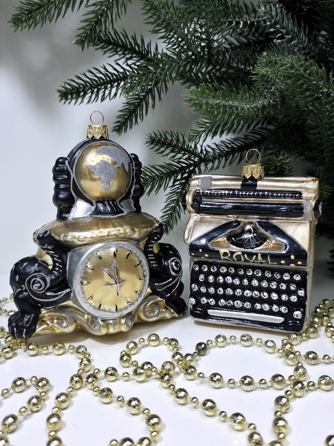 фото Набор ёлочных игрушек Часы с глобусом и печатная машинка ретро